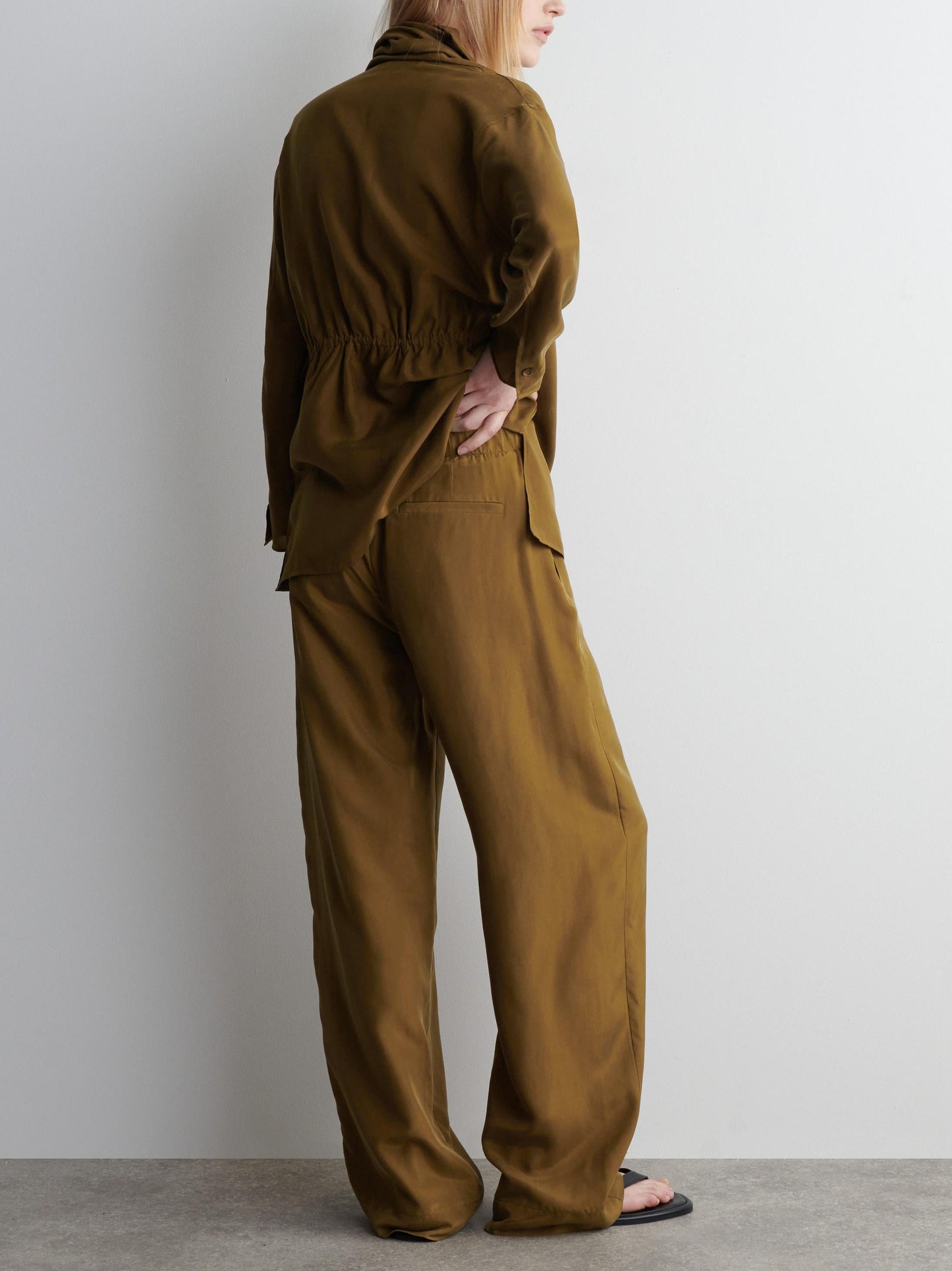 AURA | Conjunto de traje con solapa de chal