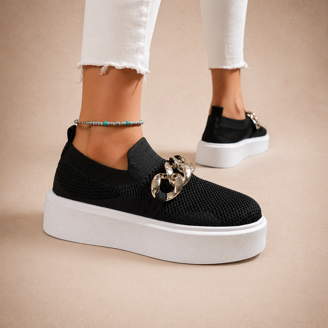 María | Zapatos con cadena de metal